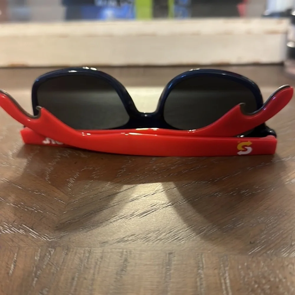 Bottle opener Cleveland Indians C + Subway logo sunglasses